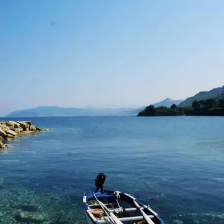 Bellezza In Cilento Panoramic Apts * Castellabate