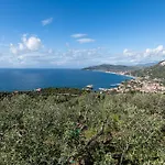 Апартаменты Bellezza In Cilento Panoramic Apts Кастеллабате